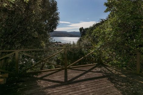 Photo of property in 1/12 Kenef Road, Paremata, Porirua, 5024