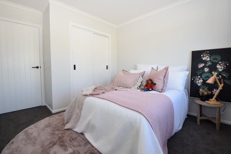 Photo of property in 4 Macrocarpa Lane, Carterton, 5713