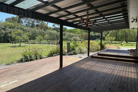 Photo of property in 98 Rahui Road, Otaki, 5512