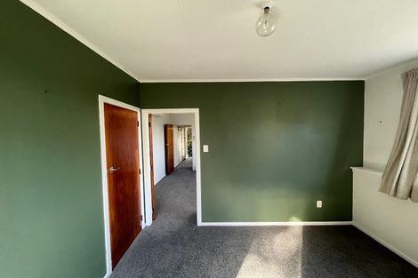 Photo of property in 1/8 Mataroa Avenue, Northland, Wellington, 6012