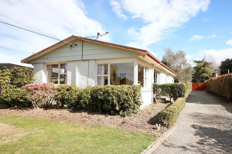 Photo of property in 69 Main North Road, Geraldine, 7930