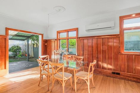 Photo of property in 16 Tonks Street, North New Brighton, Christchurch, 8083