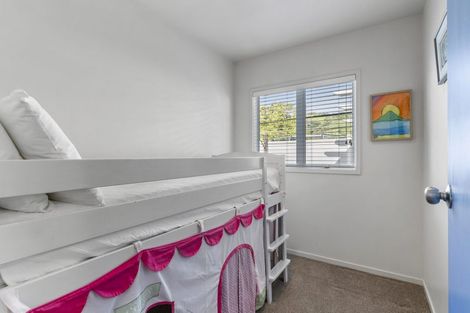 Photo of property in 2/118 Victoria Road, Devonport, Auckland, 0624