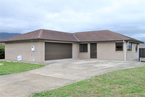 Photo of property in 42 Sunstone Crescent, Brown Owl, Upper Hutt, 5018