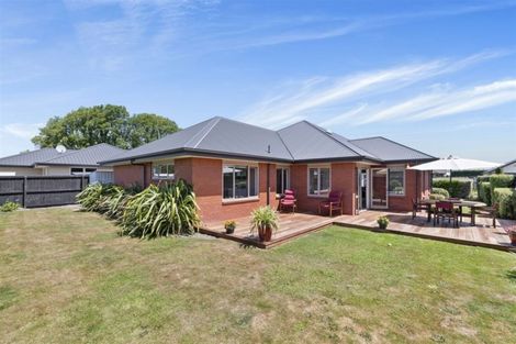 Photo of property in 13 Wisteria Lane, Rangiora, 7400