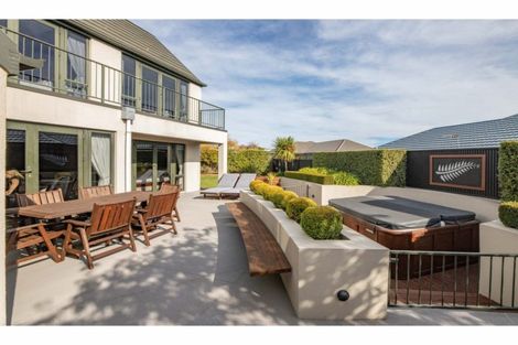 Photo of property in 16 Broadhaven Avenue, Parklands, Christchurch, 8083