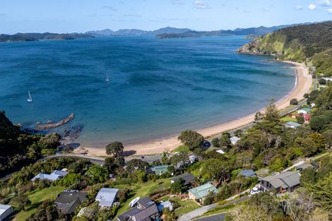 Photo of property in 4 Queens View Road, Russell, 0202