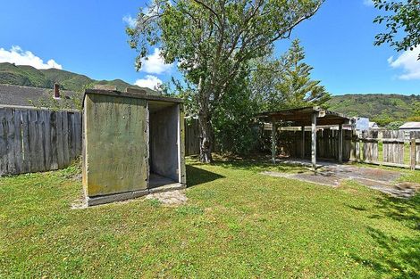 Photo of property in 164 Waddington Drive, Naenae, Lower Hutt, 5011