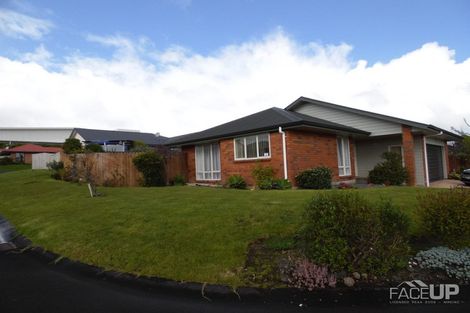 Photo of property in 72 Kingdale Road, Henderson, Auckland, 0610