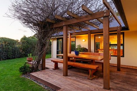 Photo of property in 18 Saddleback Road, Todds Valley, Nelson, 7071