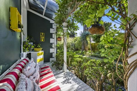 Photo of property in 39 Mangere Road, Otahuhu, Auckland, 1062