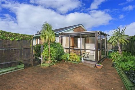 Photo of property in 40 Athena Drive, Totara Vale, Auckland, 0629