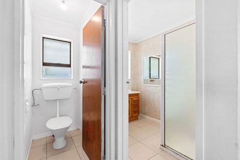 Photo of property in 33 Solway Street, Levin, 5510