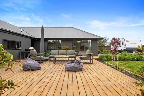 Photo of property in 77 Kingsdowne Drive, West Melton, 7618