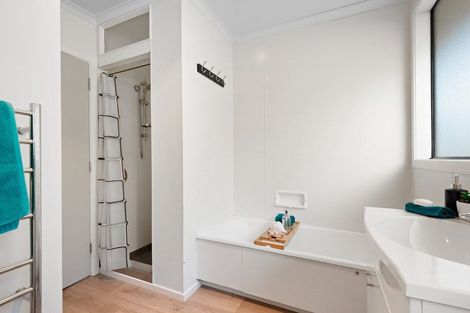 Photo of property in 107 Cliffs Road, Saint Clair, Dunedin, 9012