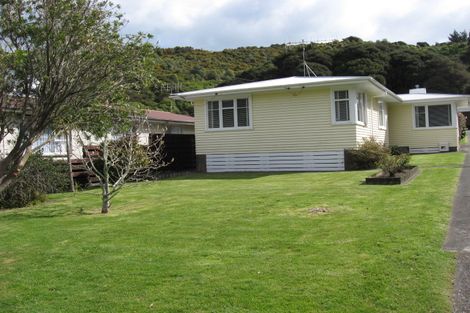 Photo of property in 48a Stanley Street, Wainuiomata, Lower Hutt, 5014