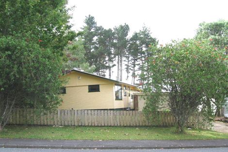 Photo of property in 22 Jillian Drive, Ranui, Auckland, 0612