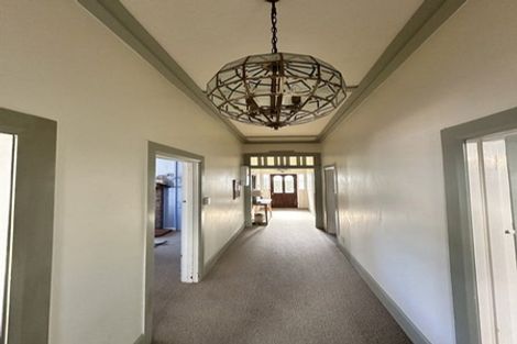 Photo of property in 14 Enfield Road, Hospital Hill, Napier, 4110