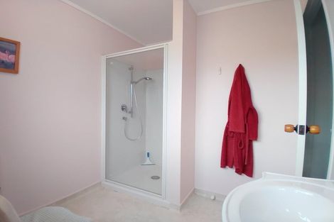 Photo of property in 102a Queen Street West, Levin, 5510