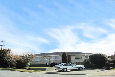 Photo of property in 1 Caulfeild Street, Ranfurly, 9332