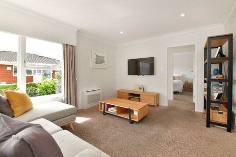 Photo of property in 4/766 Beach Road, Browns Bay, Auckland, 0630