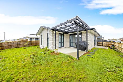 Photo of property in 51 Tawhiti Road, Pukekohe, 2120