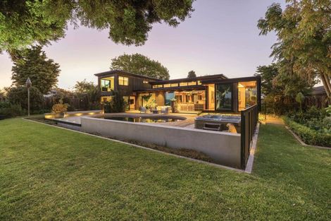 Photo of property in 92 Myres Street, Otumoetai, Tauranga, 3110