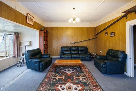 Photo of property in 1 Kereru Street, Mangaweka, 4797