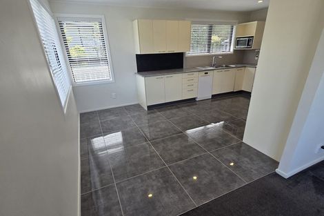 Photo of property in 35 Aronia Way, Goodwood Heights, Auckland, 2105