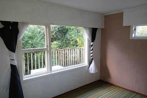 Photo of property in 184 Old Titirangi Road, Titirangi, Auckland, 0604