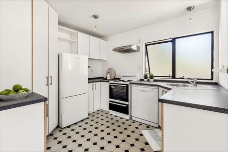 Photo of property in 113 Houghton Bay Road, Houghton Bay, Wellington, 6023