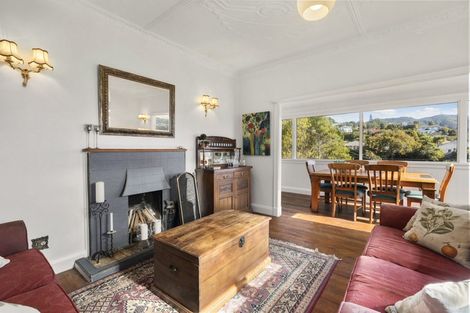 Photo of property in 17 Burrows Avenue, Karori, Wellington, 6012