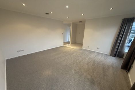 Photo of property in 30 Kestev Drive, Flat Bush, Auckland, 2016