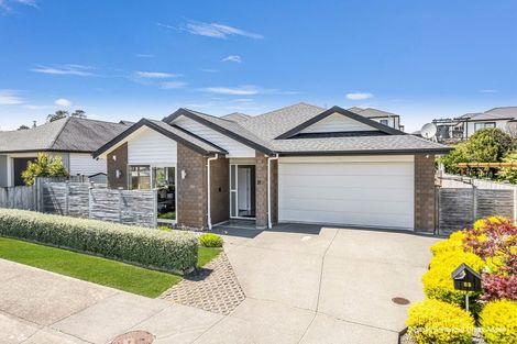 Photo of property in 21 Jeroboam Loop, Kumeu, 0810