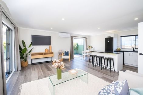 Photo of property in 1/171 Vigor Brown Street, Napier South, Napier, 4110