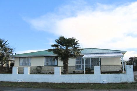 Photo of property in 10 Burton Crescent, Flaxmere, Hastings, 4120