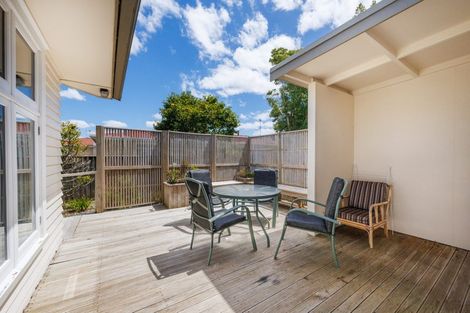 Photo of property in 12 Ngaio Street, West End, Palmerston North, 4412