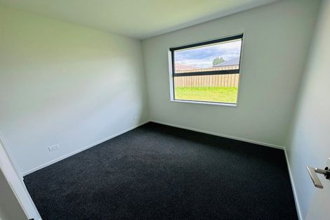 Photo of property in 32 Eileen Way, Rolleston, 7615