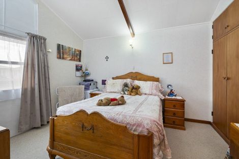 Photo of property in 10 Lambert Street, Marton, 4710