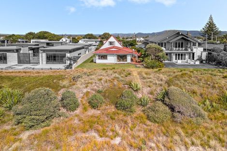 Photo of property in 75 Karewa Parade, Papamoa Beach, Papamoa, 3118