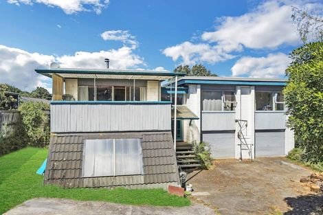 Photo of property in 16 Mcinnes Road, Weymouth, Auckland, 2103