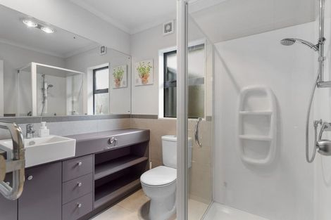 Photo of property in 28 Riviera Drive, Flat Bush, Auckland, 2019