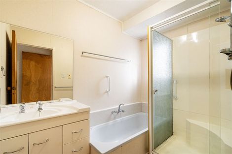 Photo of property in 1/43 Watea Road, Torbay, Auckland, 0630