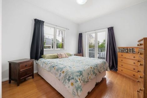 Photo of property in 36 Forest Lake Road, Forest Lake, Hamilton, 3200