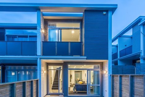 Photo of property in 10/59 The Parade, Island Bay, Wellington, 6023