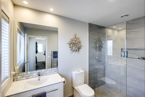 Photo of property in 28 Kaituna Place, Te Awa, Napier, 4110