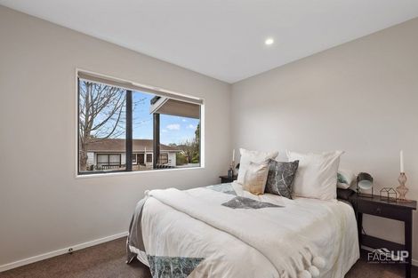 Photo of property in 168 Luckens Road, West Harbour, Auckland, 0618