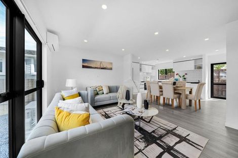 Photo of property in 31a William Avenue, Manurewa, Auckland, 2102