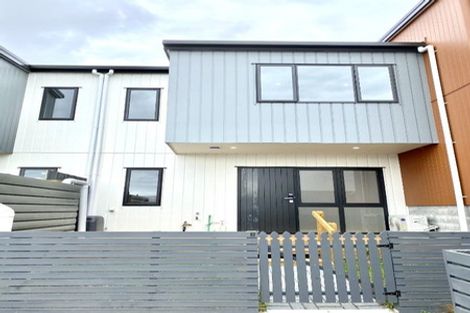 Photo of property in 8/6 Kereru Street, Henderson, Auckland, 0612