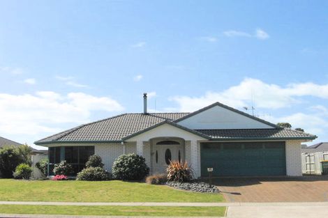 Photo of property in 28 Santa Barbara Drive, Papamoa Beach, Papamoa, 3118